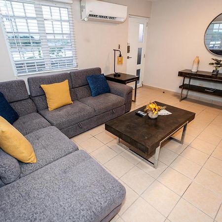 Luxury Retreat With Private Jacuzzi And Mountain Views Free Parking Apartment Ponce Exterior foto