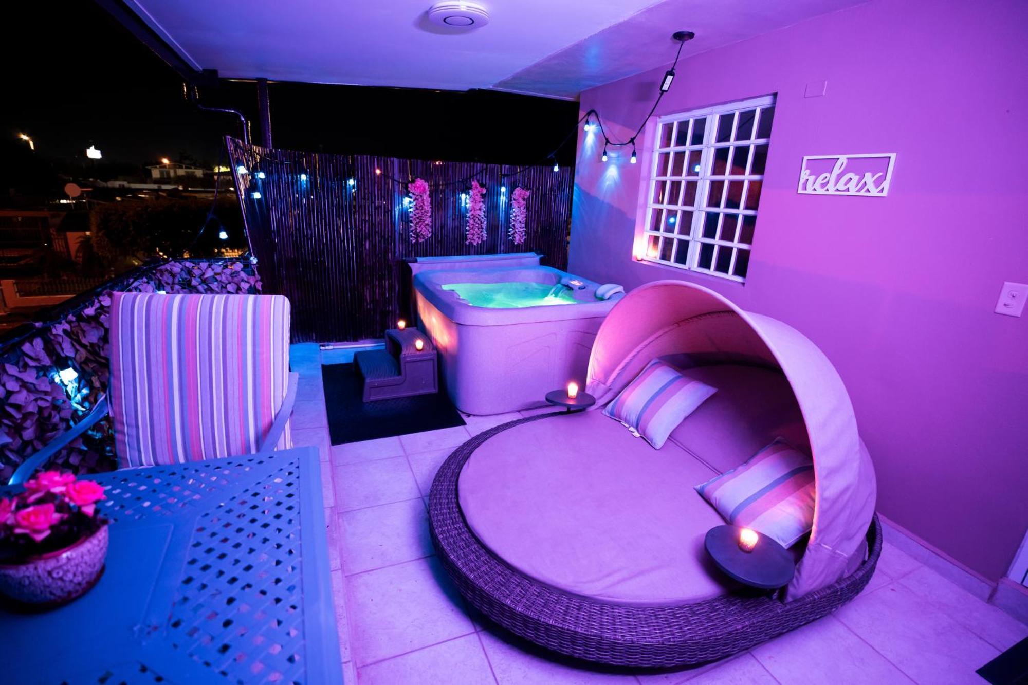 Luxury Retreat With Private Jacuzzi And Mountain Views Free Parking Apartment Ponce Exterior foto
