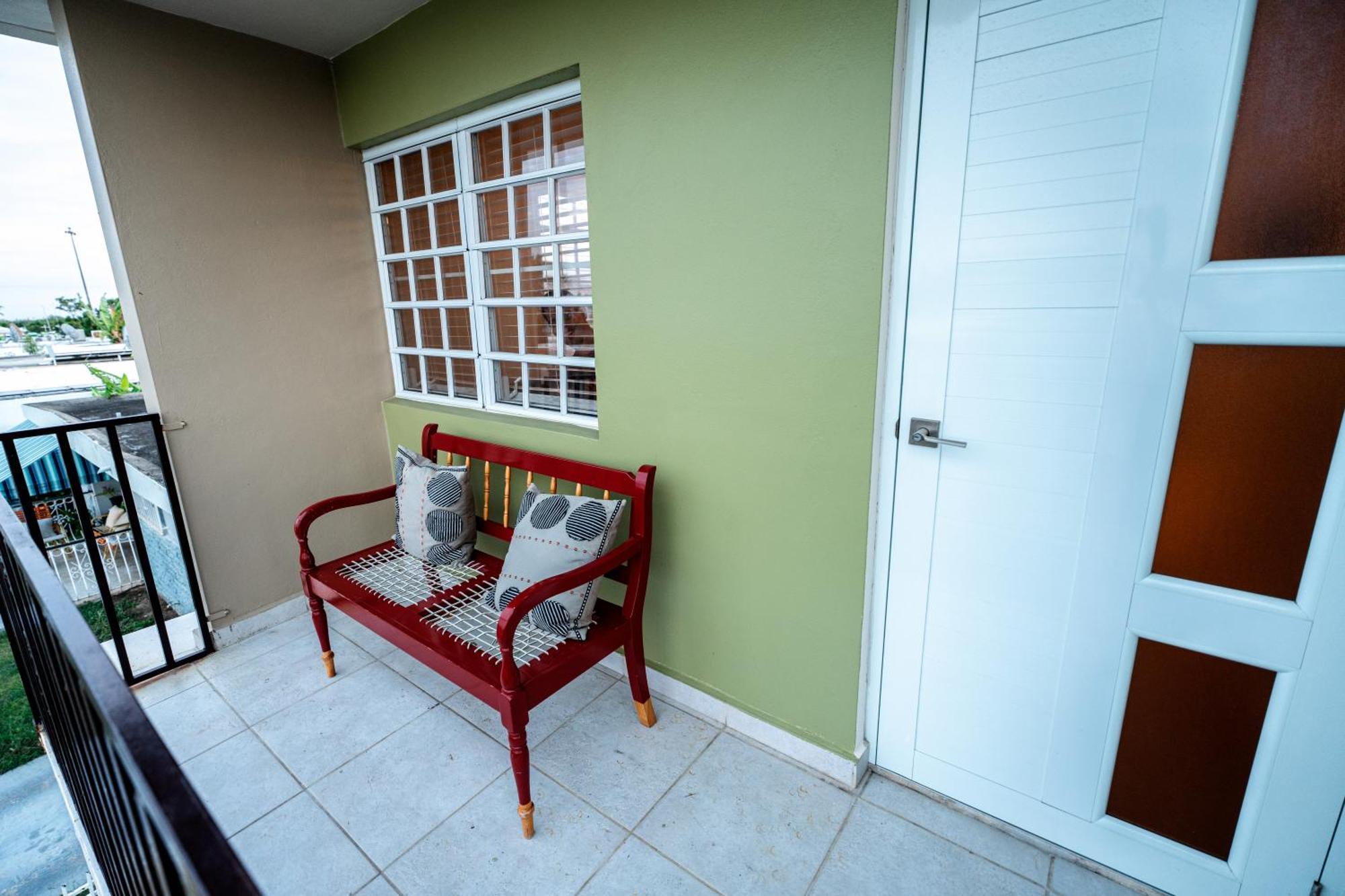 Luxury Retreat With Private Jacuzzi And Mountain Views Free Parking Apartment Ponce Exterior foto