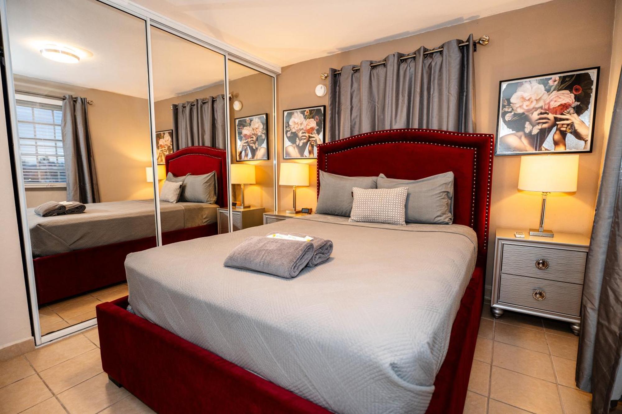 Luxury Retreat With Private Jacuzzi And Mountain Views Free Parking Apartment Ponce Exterior foto