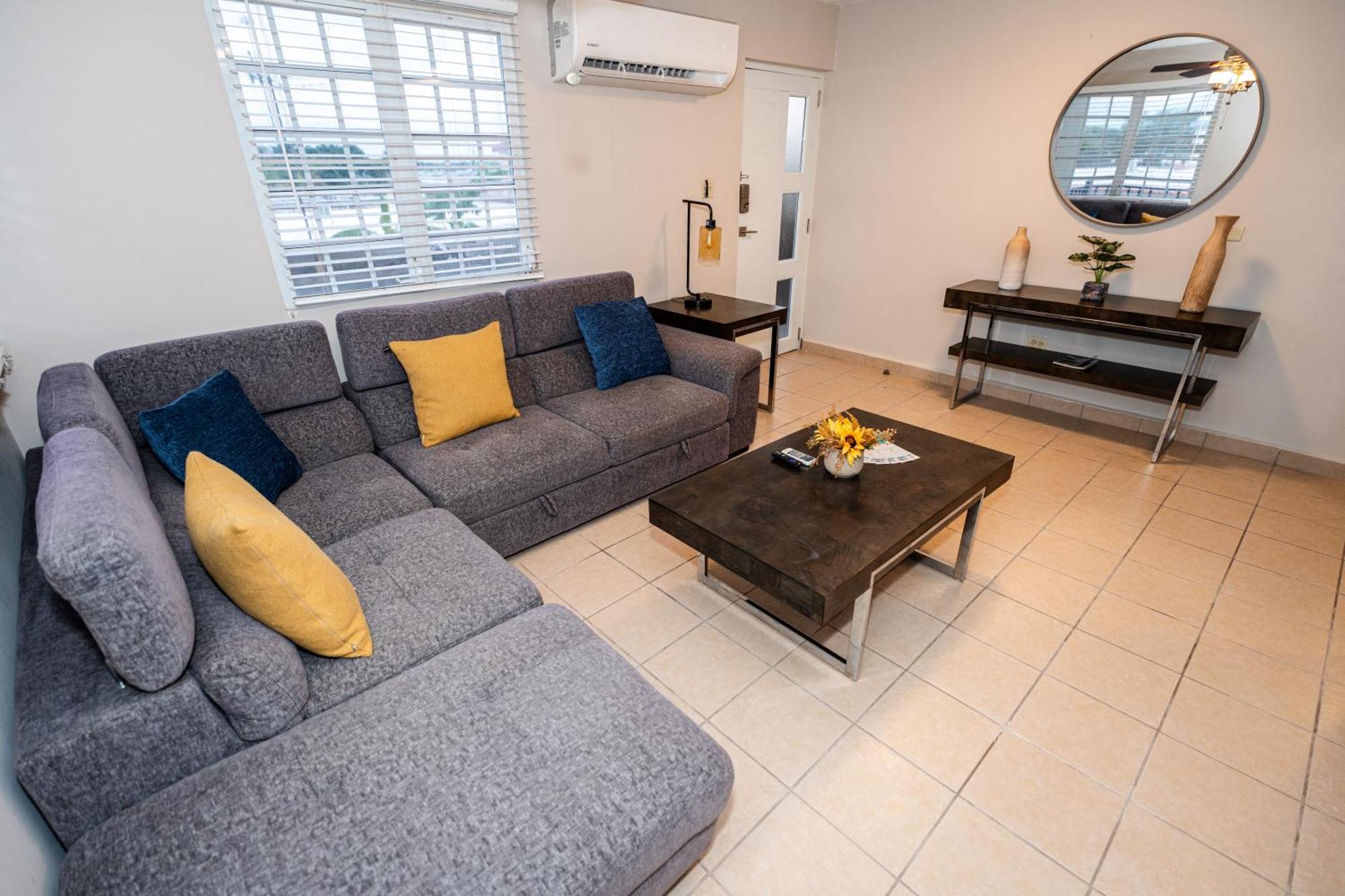 Luxury Retreat With Private Jacuzzi And Mountain Views Free Parking Apartment Ponce Exterior foto